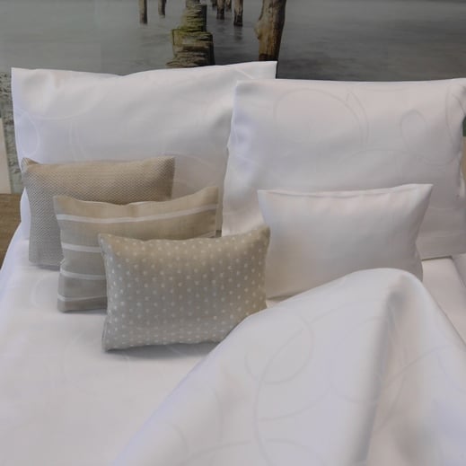 Bettwäsche Jacquard weiss mit Dessin Kringel
